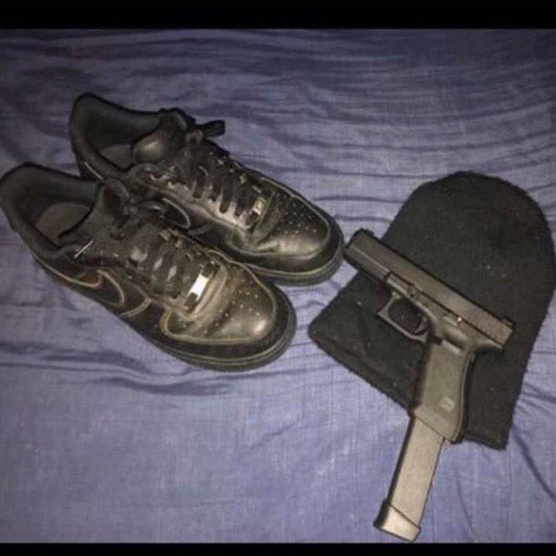 inscription df81eb6e7a3f584eb5ae21c059a5f622a95a6015f5d07099094d59d6c86f83bdi0